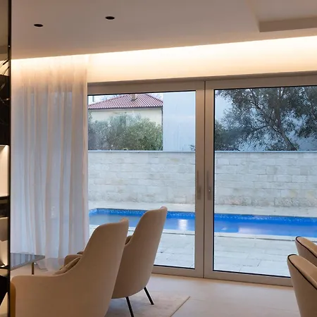 Apartment Aurea With Private Pool And Garden