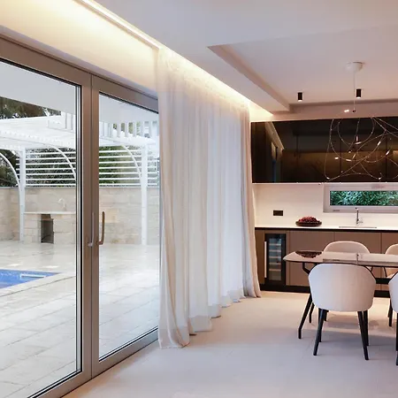 Aurea With Private Pool And Garden *